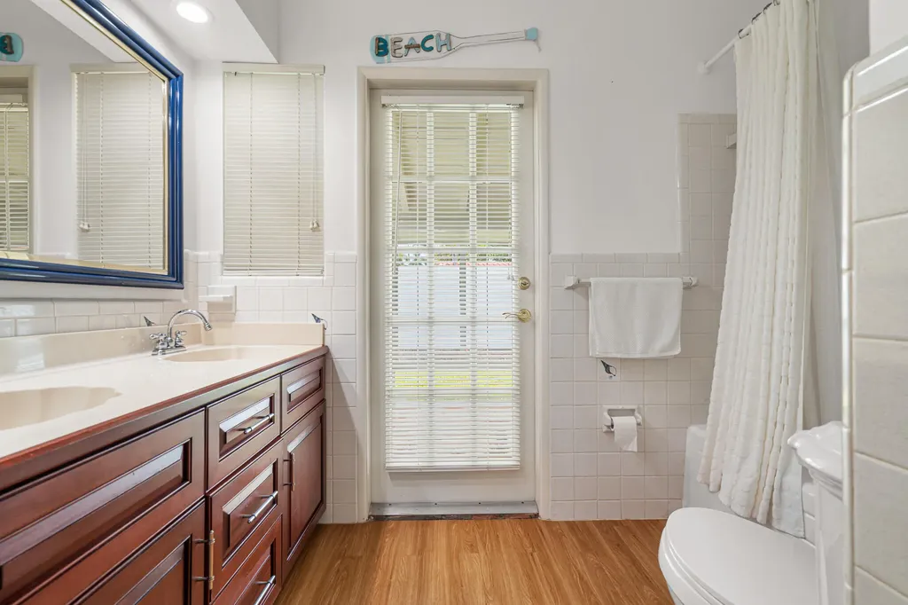 2110 NE 55th Street Fort Lauderdale FL 33308