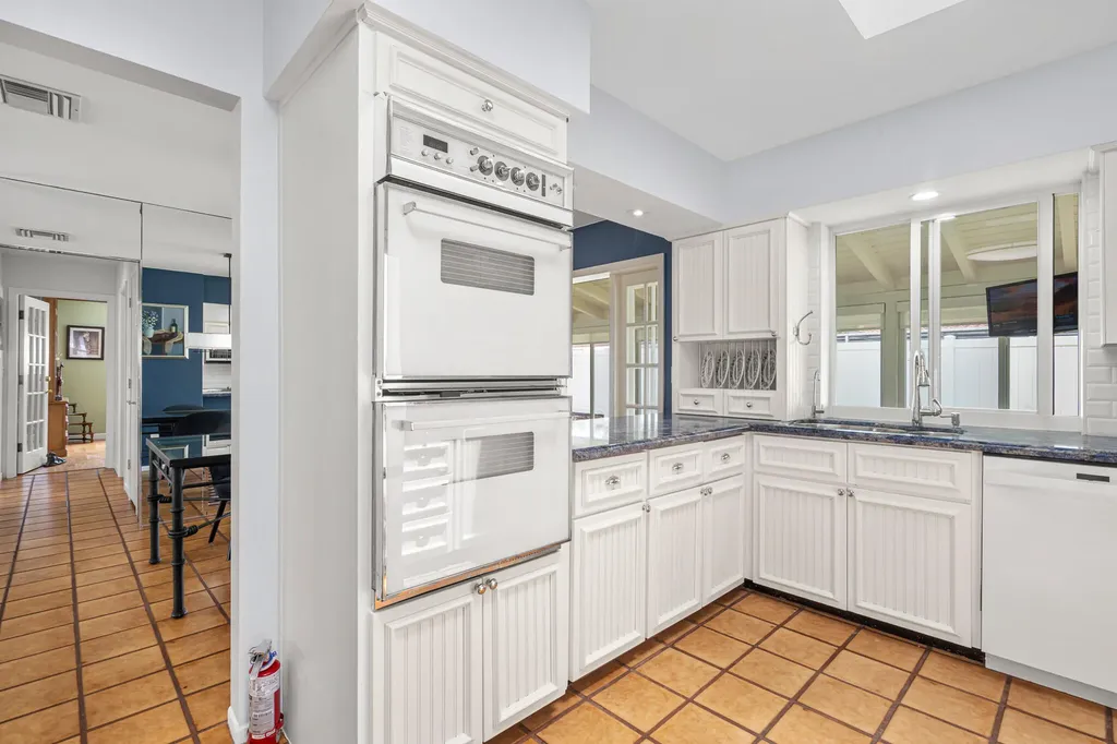 2110 NE 55th Street Fort Lauderdale FL 33308