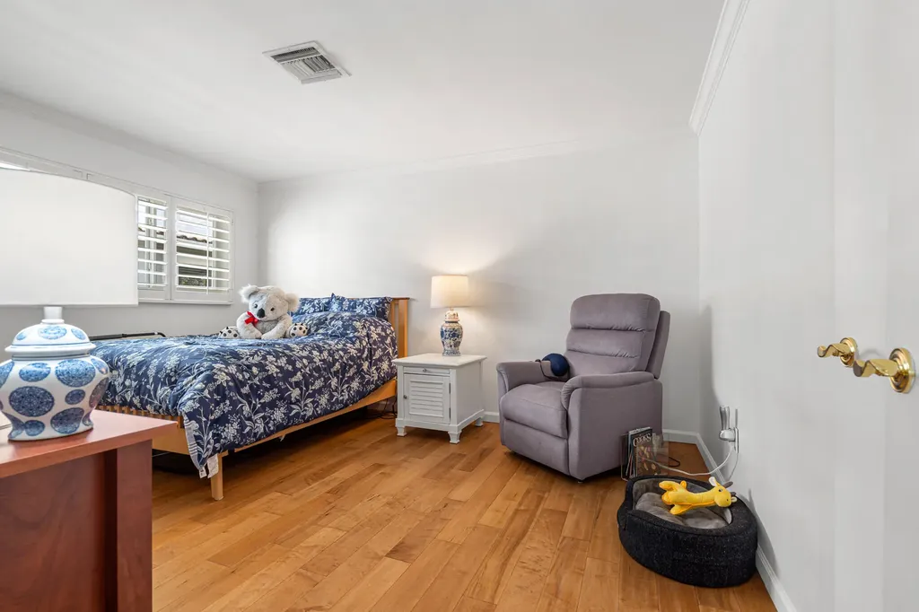 2110 NE 55th Street Fort Lauderdale FL 33308