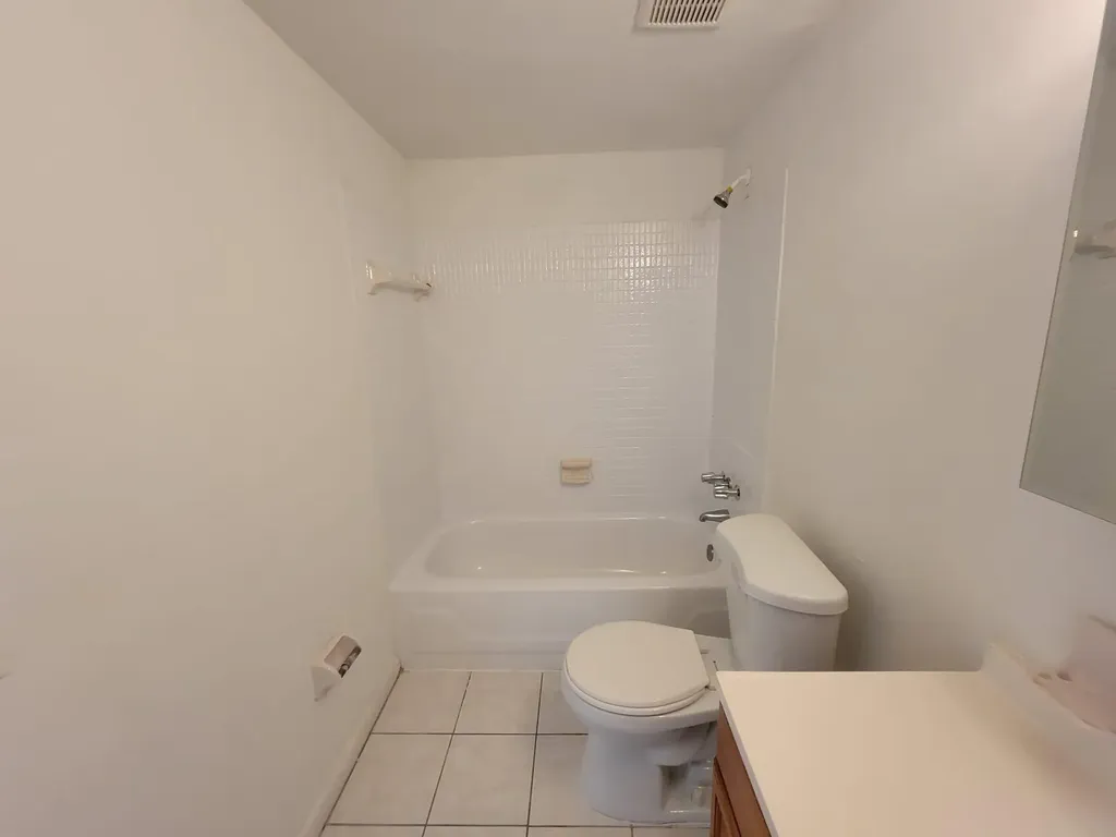 3700 NW 21st Street Lauderdale Lakes FL 33311