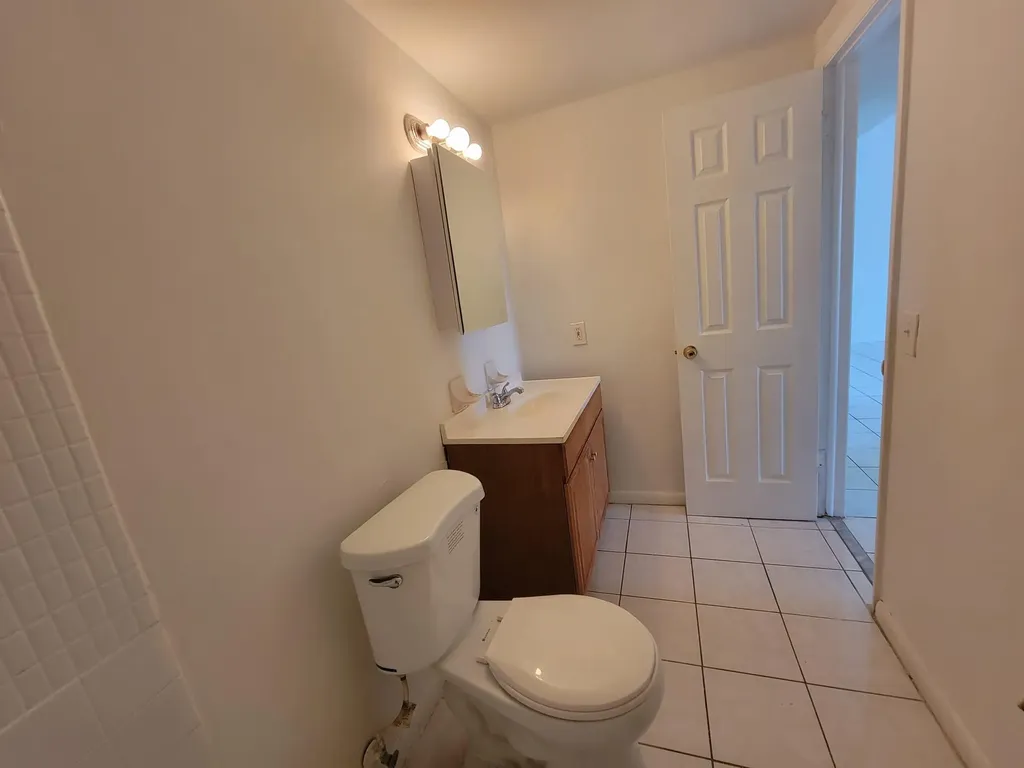 3700 NW 21st Street Lauderdale Lakes FL 33311