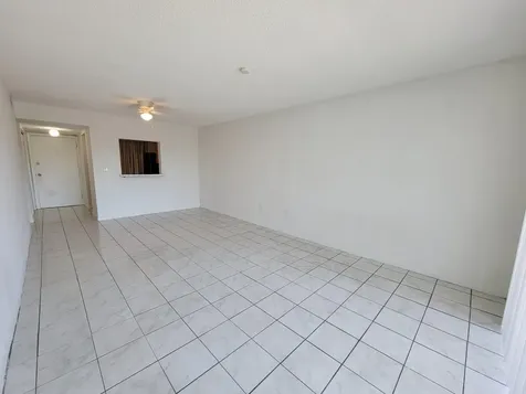3700 NW 21st Street Lauderdale Lakes FL 33311