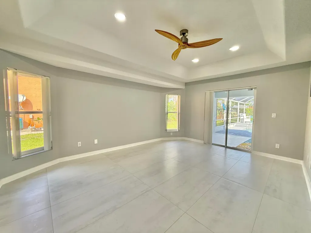1438 SE Griffin Terrace Port St Lucie FL 34952