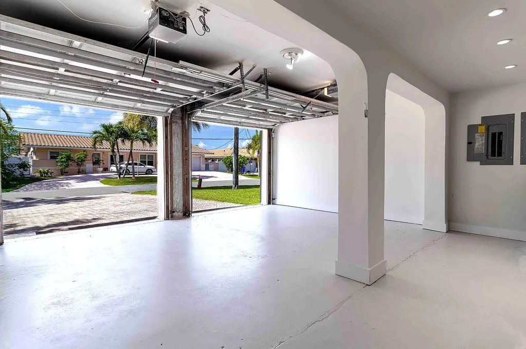 3341 NE 170th Street North Miami Beach FL 33160