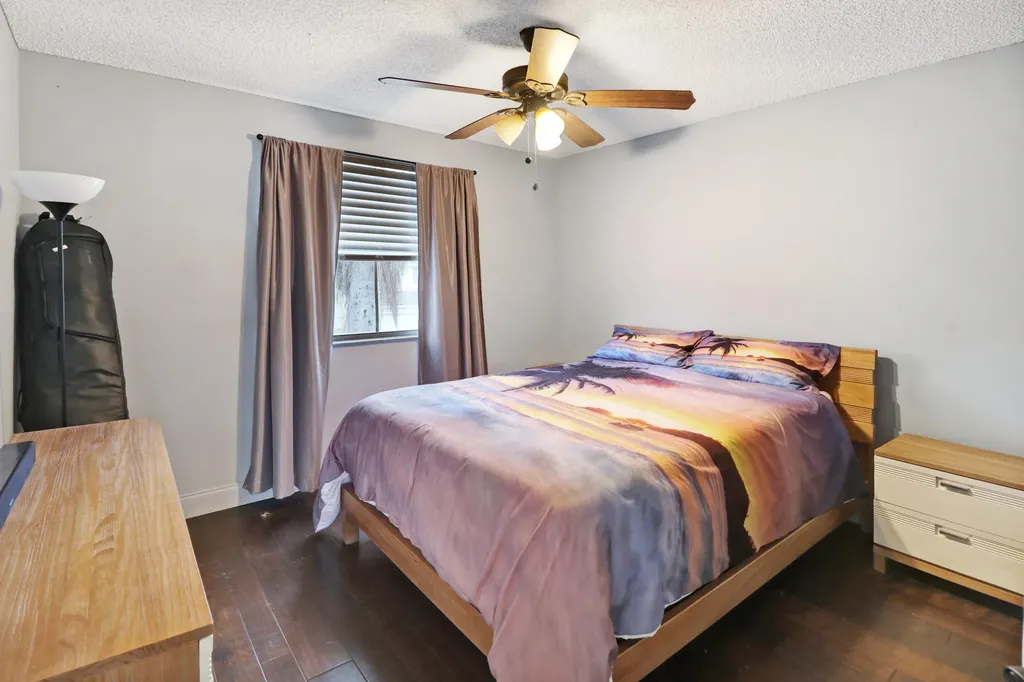 5220 NW 53rd Avenue Coconut Creek FL 33073