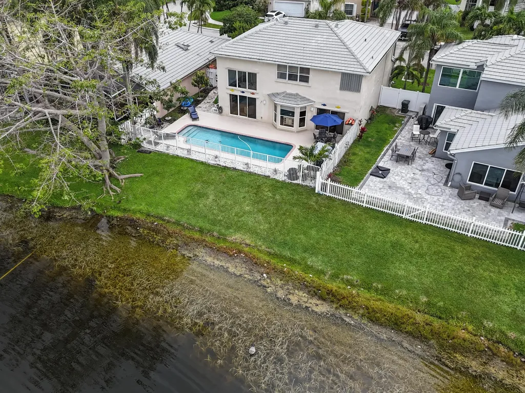 5220 NW 53rd Avenue Coconut Creek FL 33073