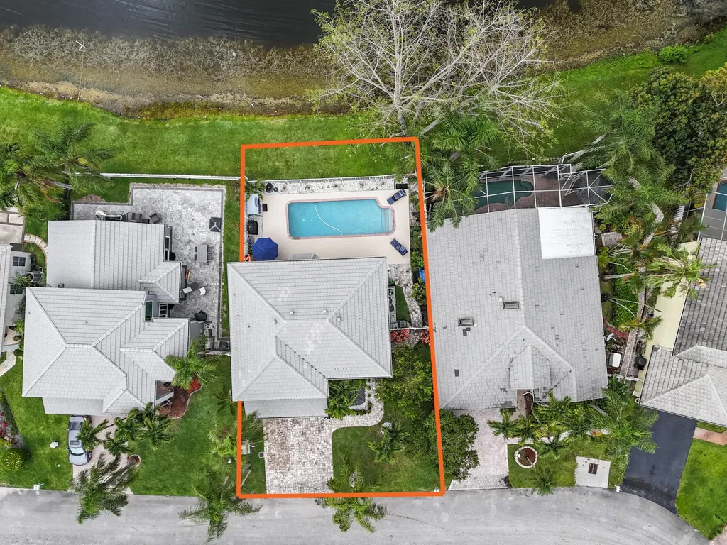 5220 NW 53rd Avenue Coconut Creek FL 33073