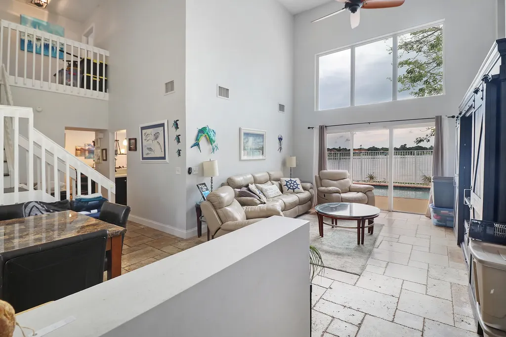 5220 NW 53rd Avenue Coconut Creek FL 33073