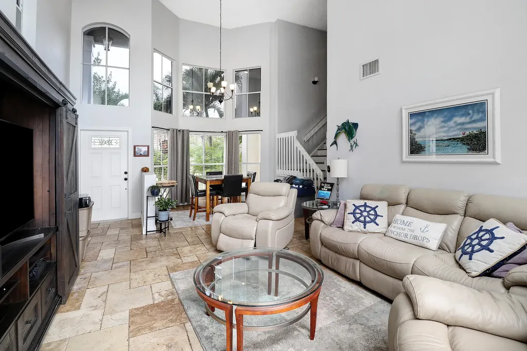 5220 NW 53rd Avenue Coconut Creek FL 33073