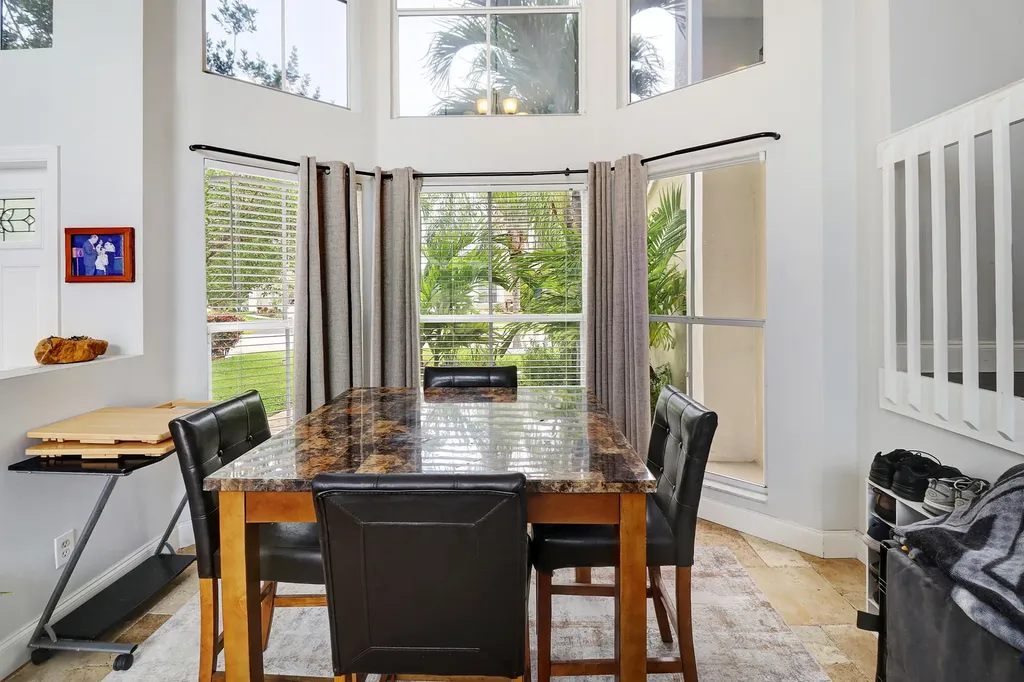 5220 NW 53rd Avenue Coconut Creek FL 33073