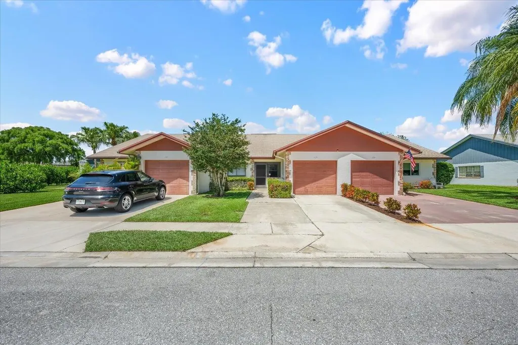 129 Moccasin Trail S Jupiter FL 33458