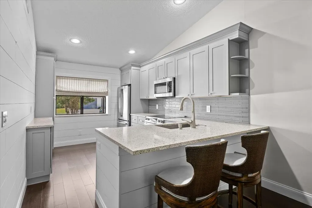 129 Moccasin Trail S Jupiter FL 33458