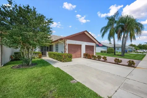129 Moccasin Trail S Jupiter FL 33458