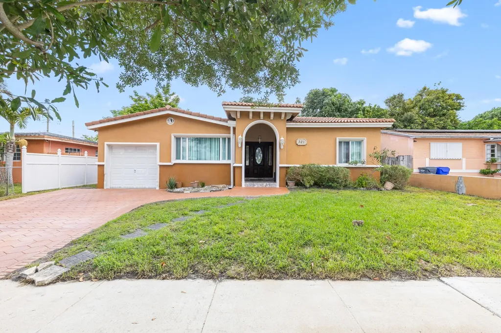 321 N 72nd Terrace Hollywood FL 33024