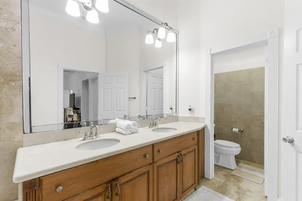 321 N 72nd Terrace Hollywood FL 33024
