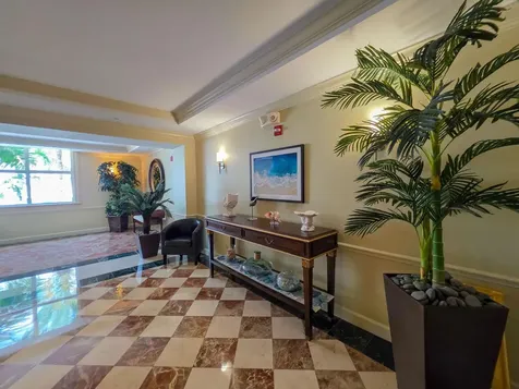 806 E Windward Way Lantana FL 33462