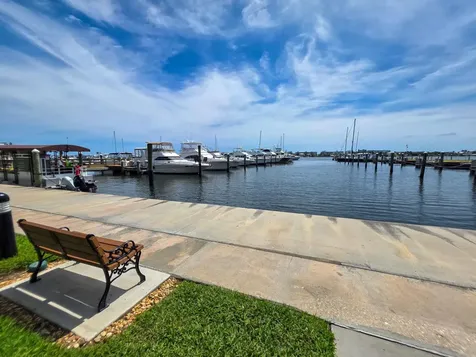 806 E Windward Way Lantana FL 33462