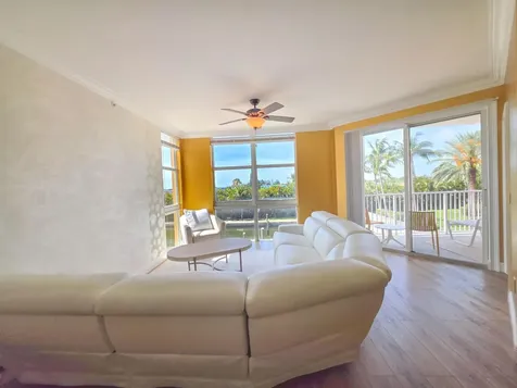 806 E Windward Way Lantana FL 33462