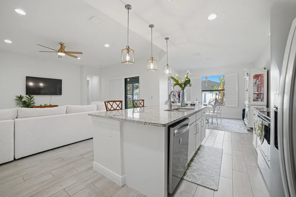 5775 NW Cahaba Street Port St Lucie FL 34986