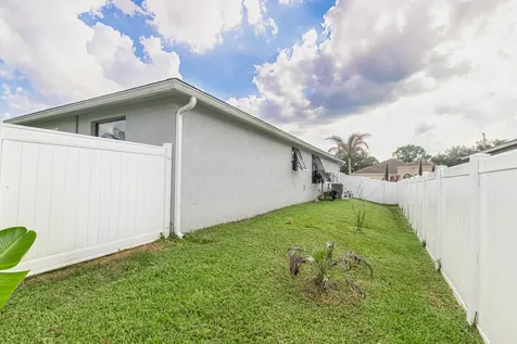 5775 NW Cahaba Street Port St Lucie FL 34986