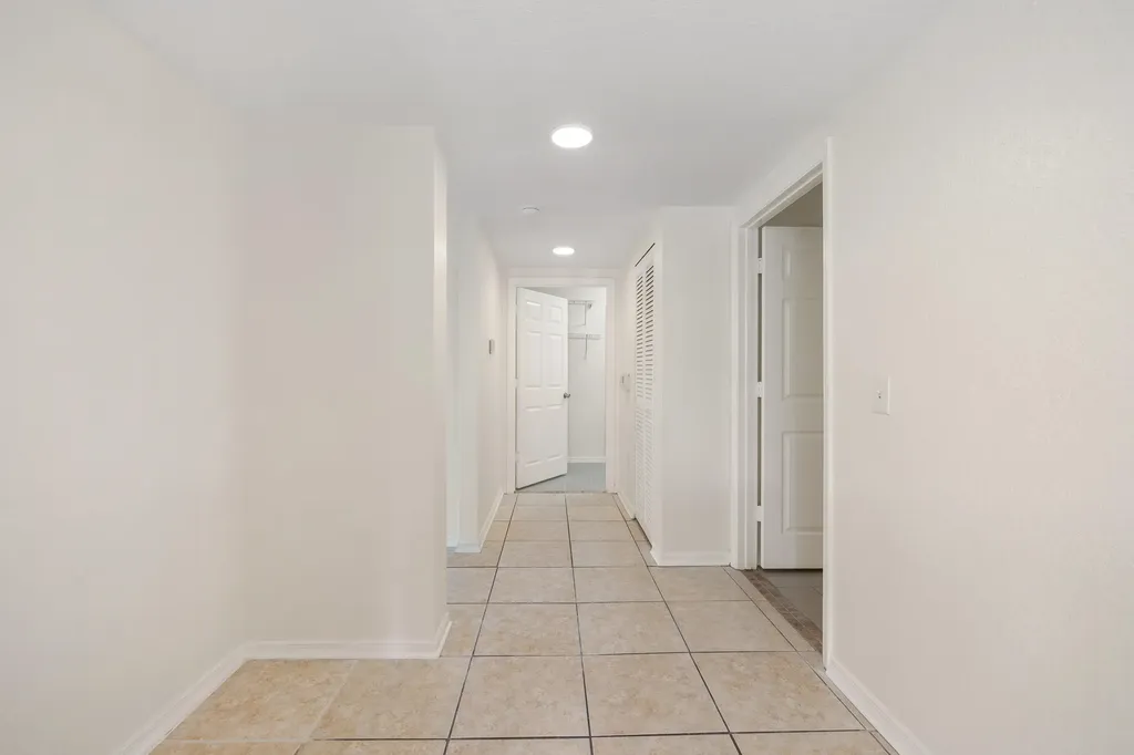 1307 Belmont Lane North Lauderdale FL 33068