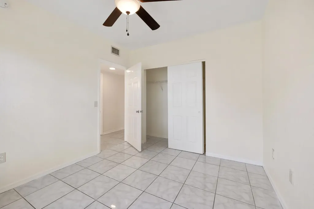 1307 Belmont Lane North Lauderdale FL 33068