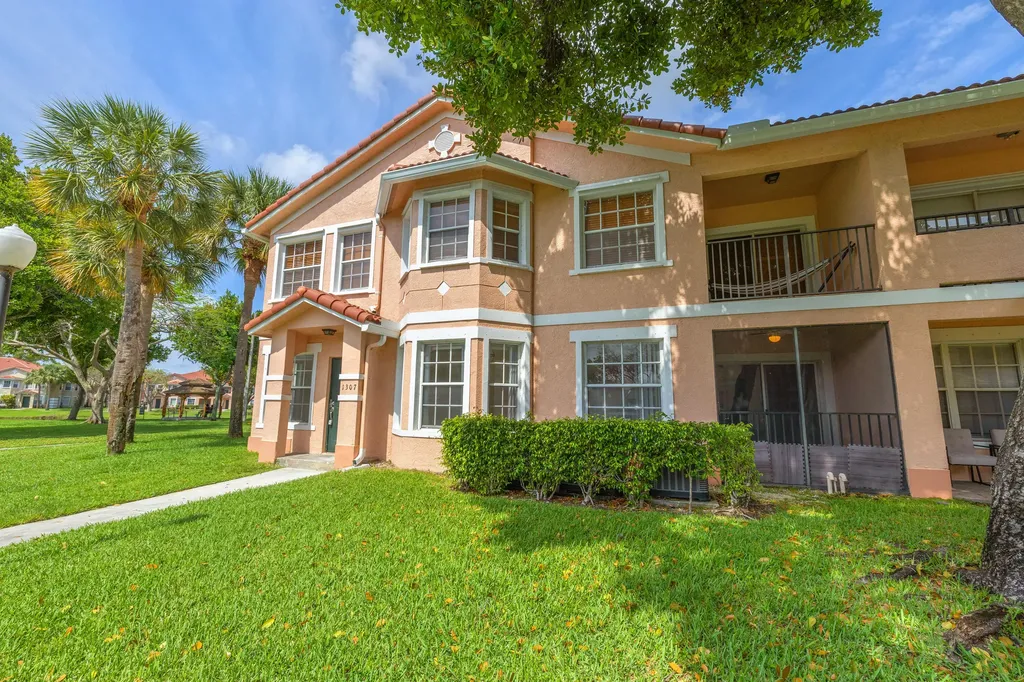 1307 Belmont Lane North Lauderdale FL 33068