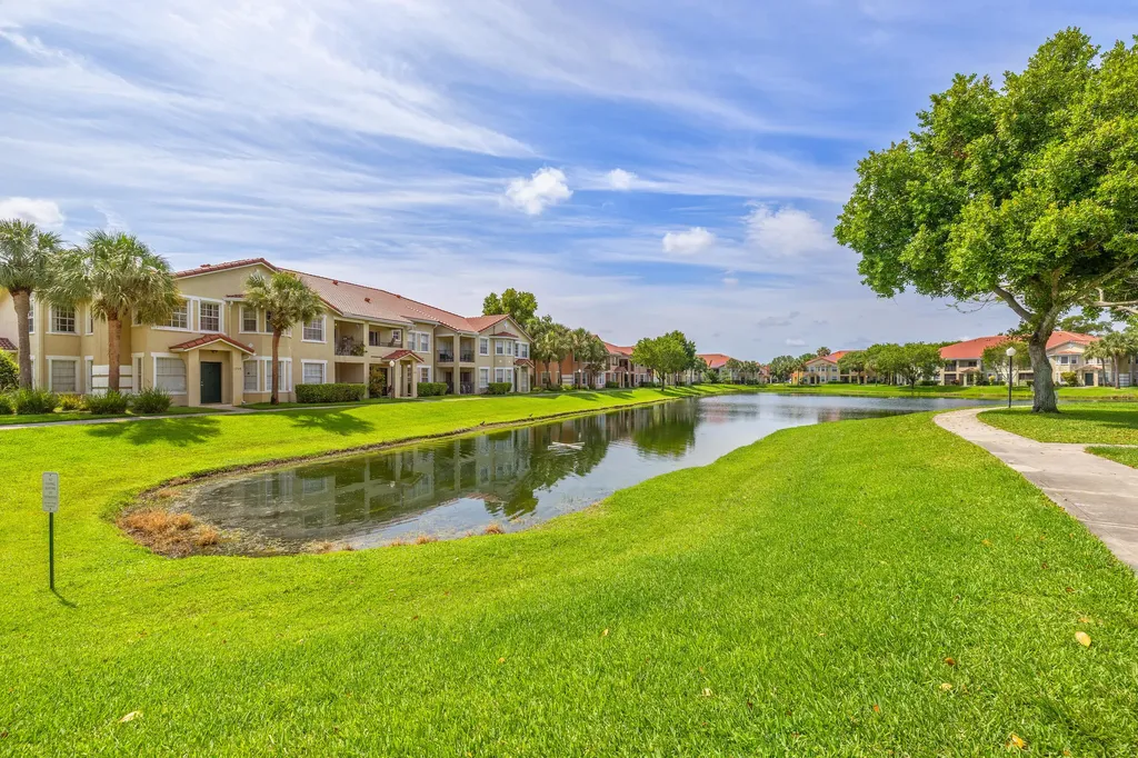 1307 Belmont Lane North Lauderdale FL 33068