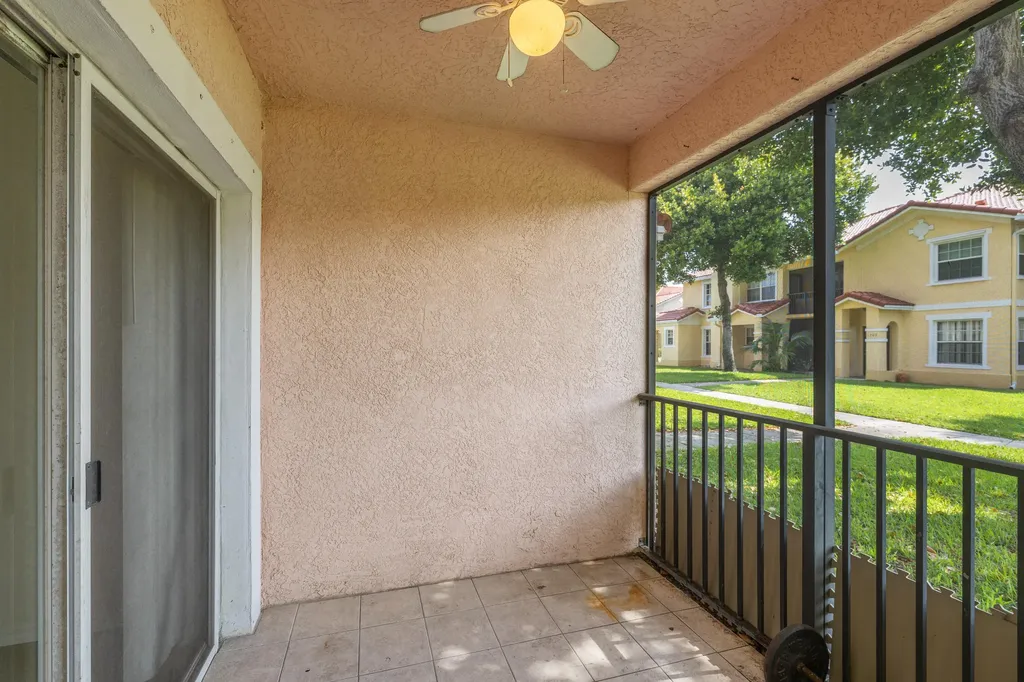 1307 Belmont Lane North Lauderdale FL 33068