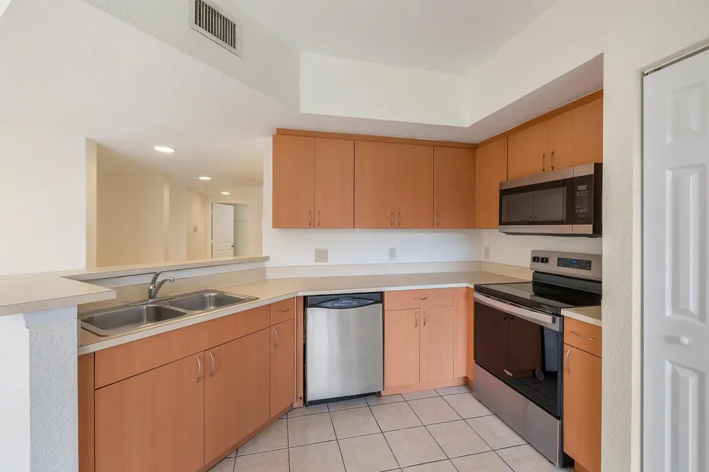 1307 Belmont Lane North Lauderdale FL 33068