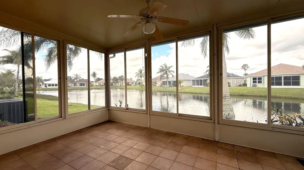 536 NW Portofino Lane Port St Lucie FL 34986