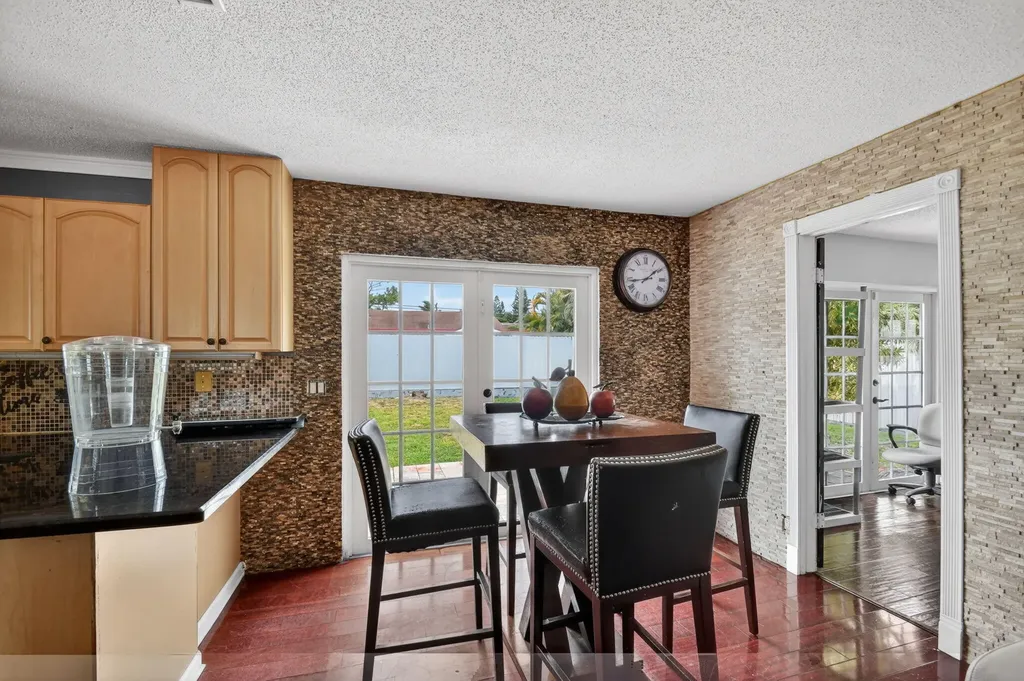 4033 Kent Avenue Lake Worth Beach FL 33461