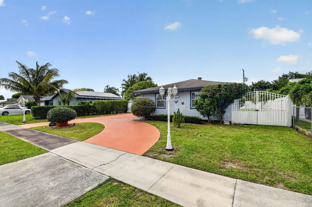 4033 Kent Avenue Lake Worth Beach FL 33461