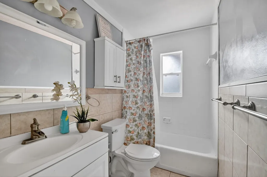 4033 Kent Avenue Lake Worth Beach FL 33461