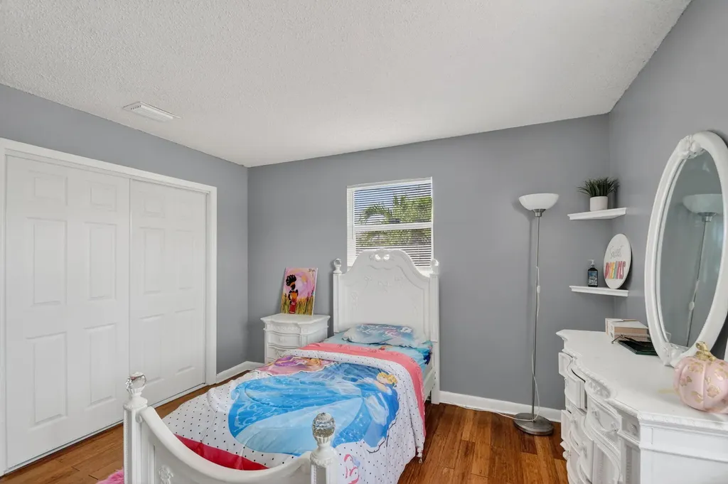 4033 Kent Avenue Lake Worth Beach FL 33461