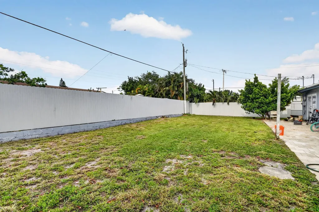 4033 Kent Avenue Lake Worth Beach FL 33461