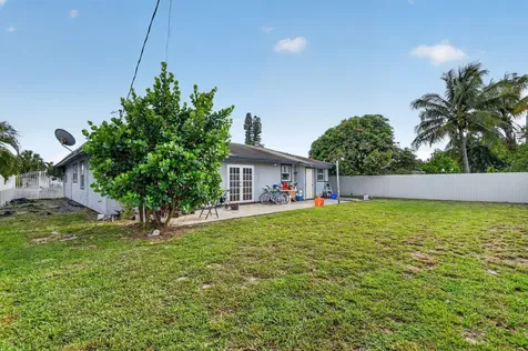 4033 Kent Avenue Lake Worth Beach FL 33461