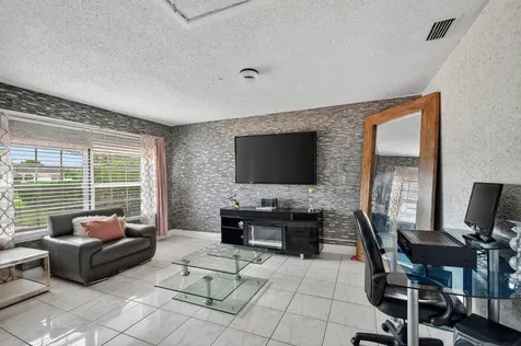 4033 Kent Avenue Lake Worth Beach FL 33461