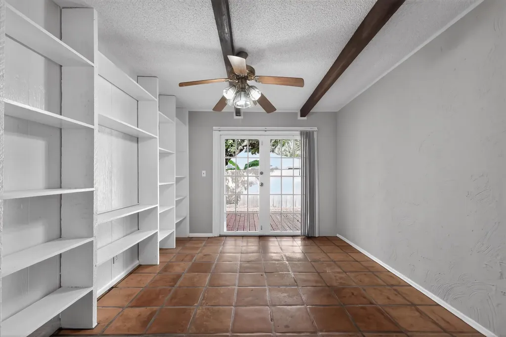 748 Place Chateau Delray Beach FL 33445