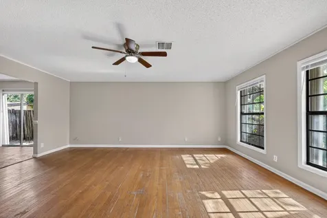 748 Place Chateau Delray Beach FL 33445