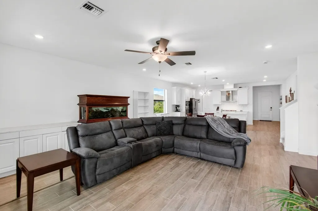 1136 Tangled Orchard Trace Loxahatchee FL 33470