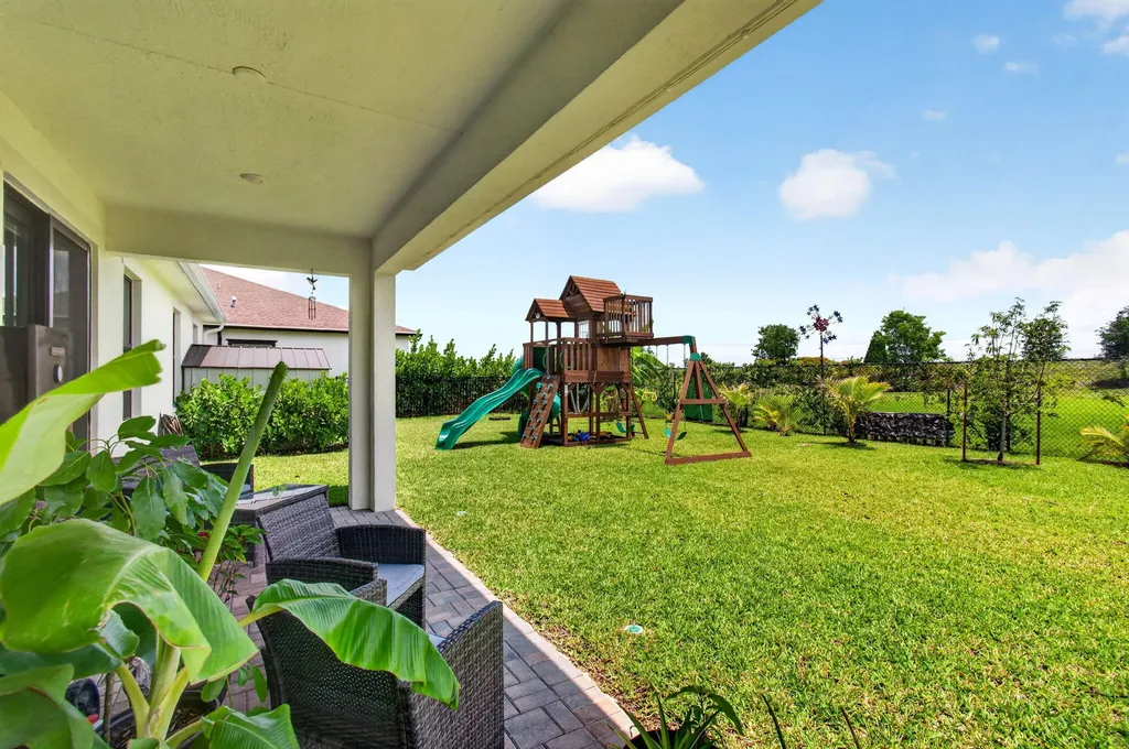 1136 Tangled Orchard Trace Loxahatchee FL 33470