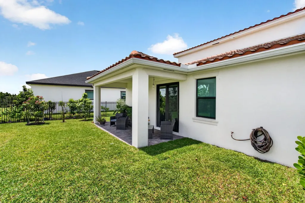 1136 Tangled Orchard Trace Loxahatchee FL 33470
