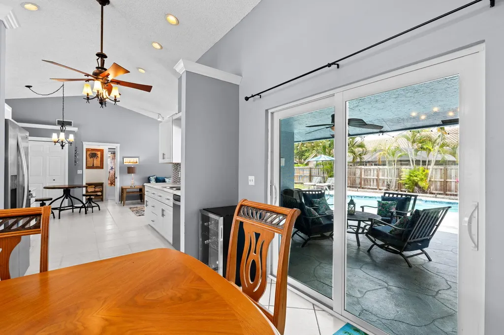 986 Cherry Lane Wellington FL 33414