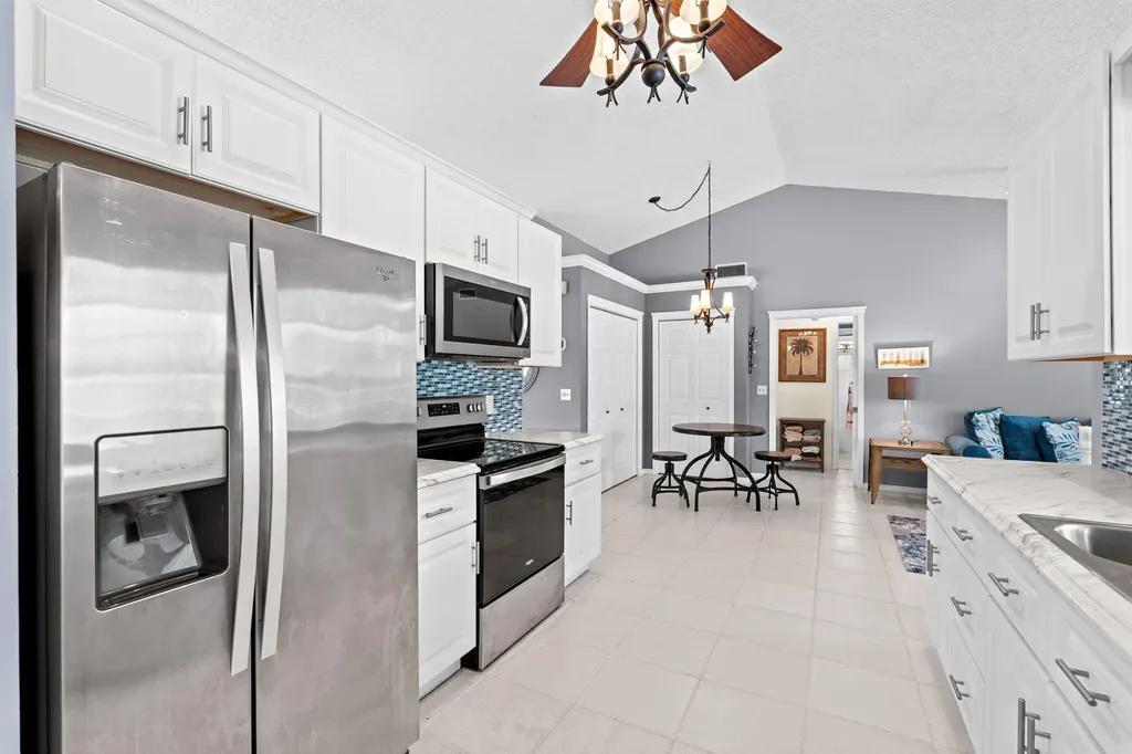 986 Cherry Lane Wellington FL 33414