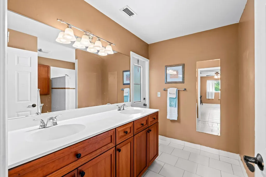 986 Cherry Lane Wellington FL 33414