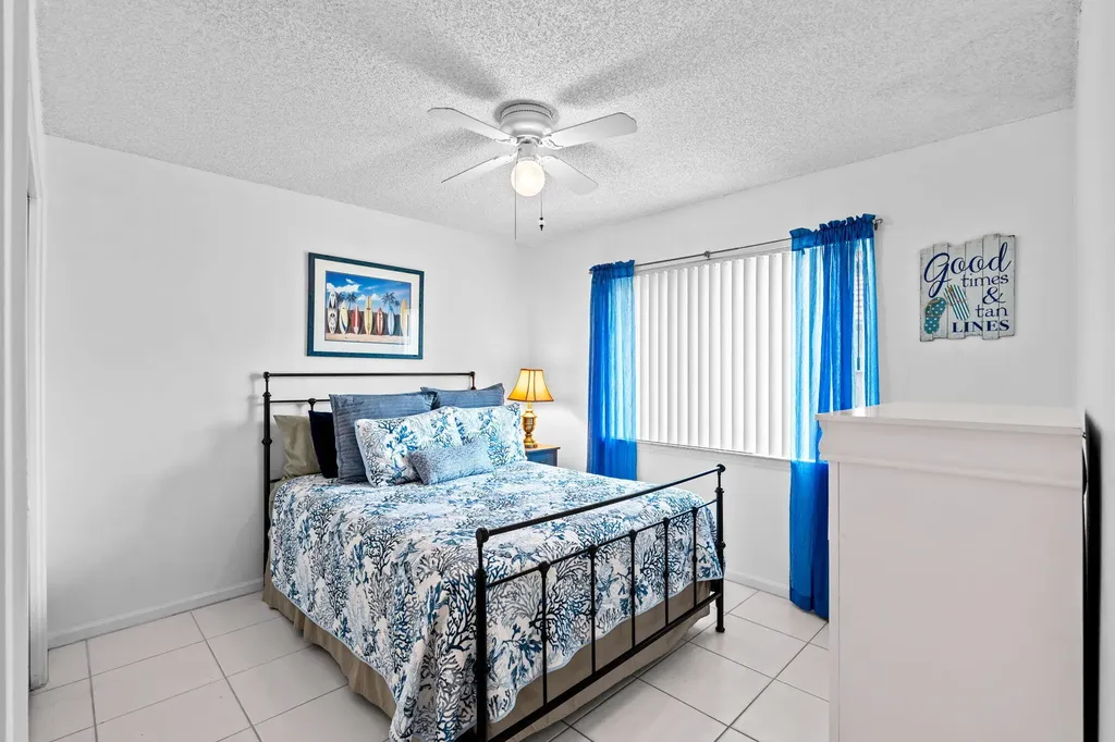 986 Cherry Lane Wellington FL 33414