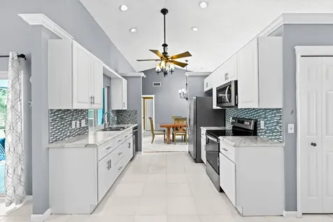 986 Cherry Lane Wellington FL 33414