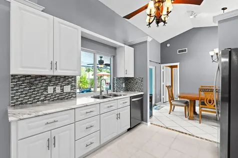986 Cherry Lane Wellington FL 33414