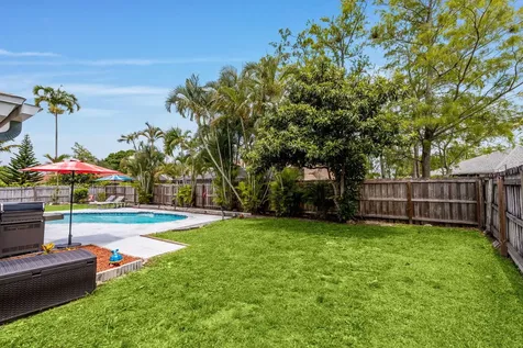 986 Cherry Lane Wellington FL 33414